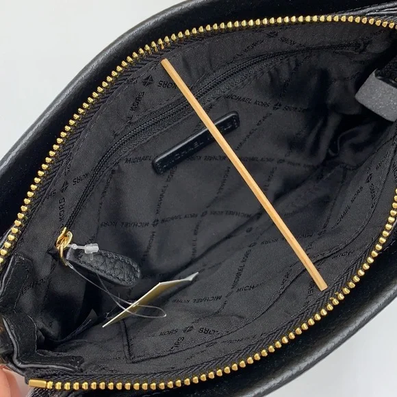 MICHAEL KORS LARGE TRIPLE XBODY BAG BLACK COLOR - Picture 15 of 16